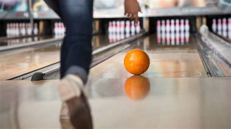 Boleras de Barcelona: los mejores lugares para jugar a bolos